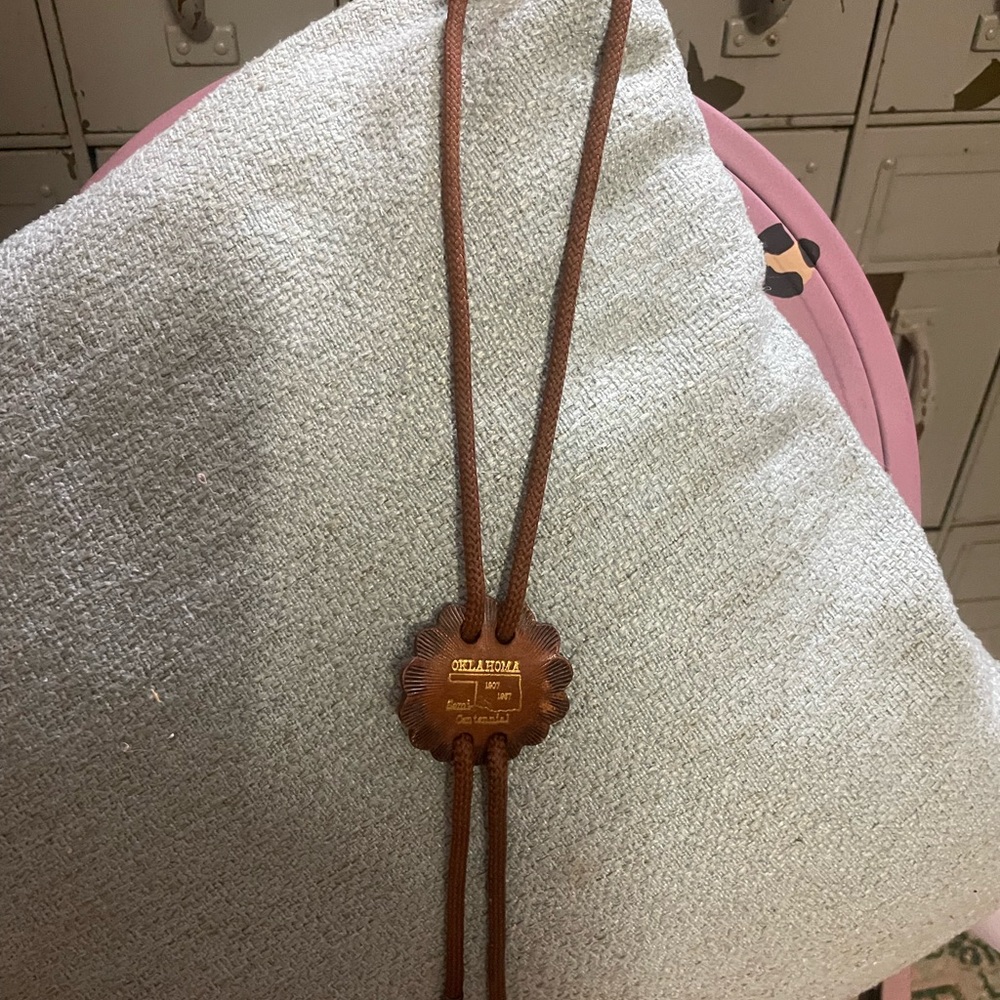 Leather concha